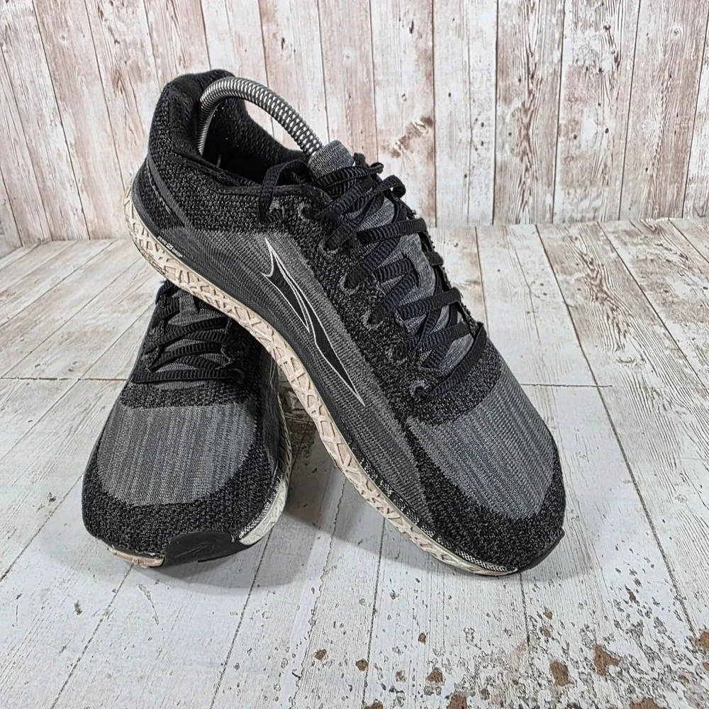 Altra Escalante Mens 8 Womens 9.5 Black Grey Running Shoes AFM1733G-3 Zero Drop